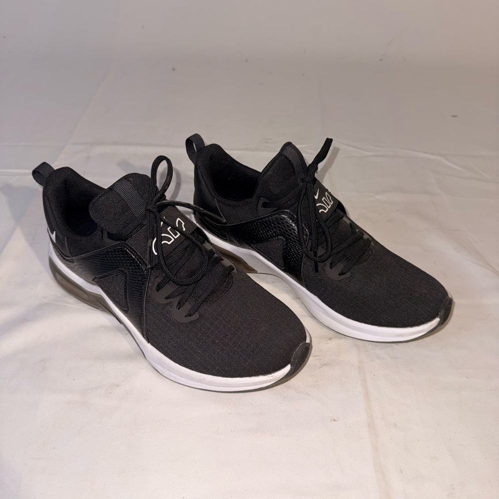 Nike Black and White Athletic Shoes